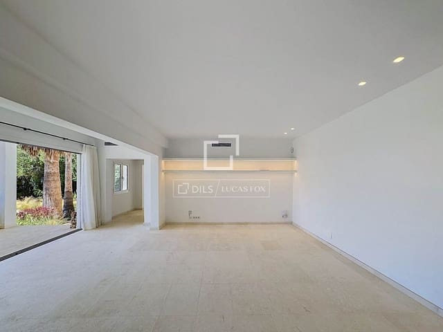 4 soveværelse Villa til salg i Es Castell med swimmingpool garage - € 1.195.000 (Ref: 9853000)