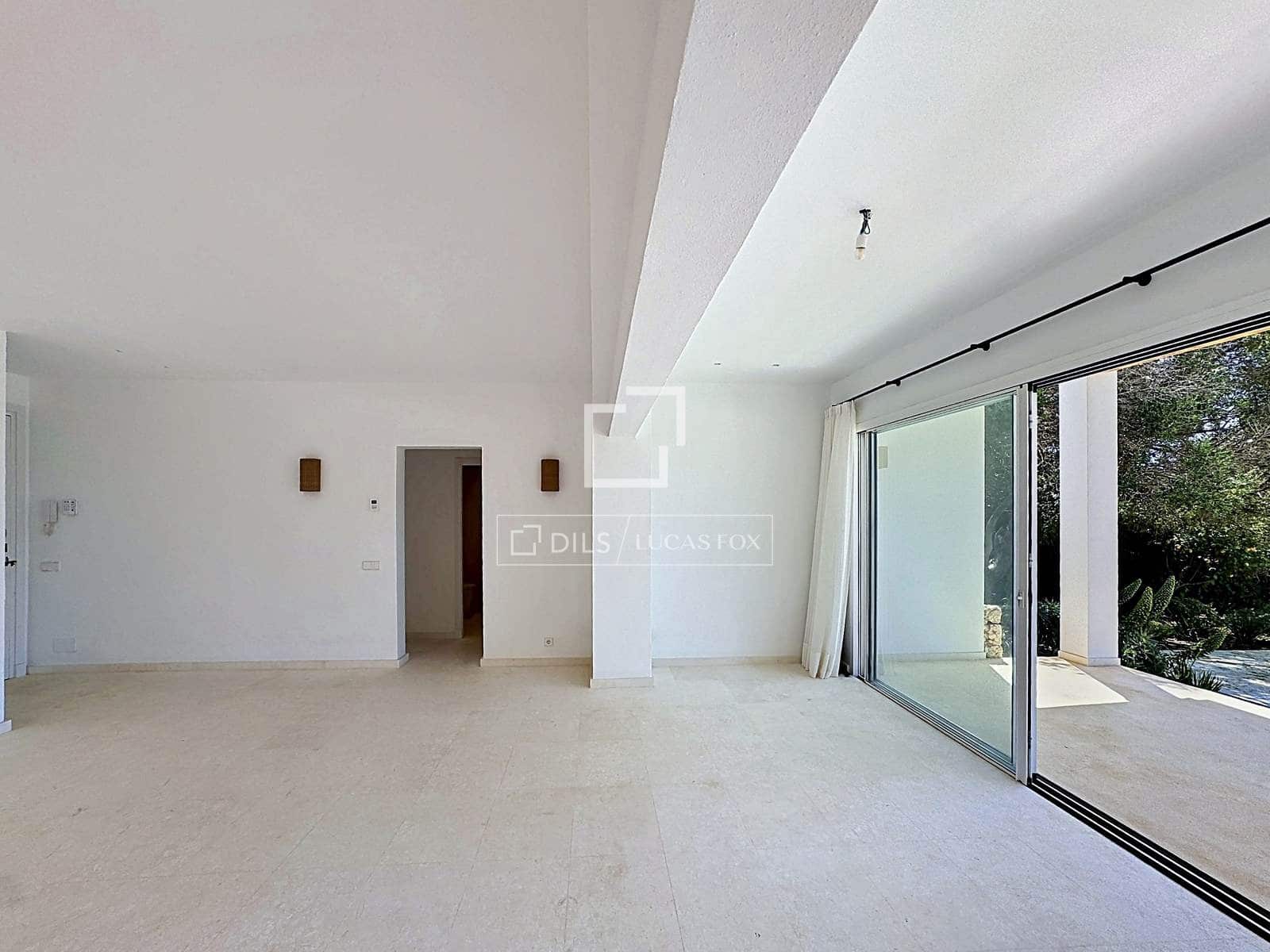 4 soveværelse Villa til salg i Es Castell med swimmingpool garage - € 1.195.000 (Ref: 9853000)