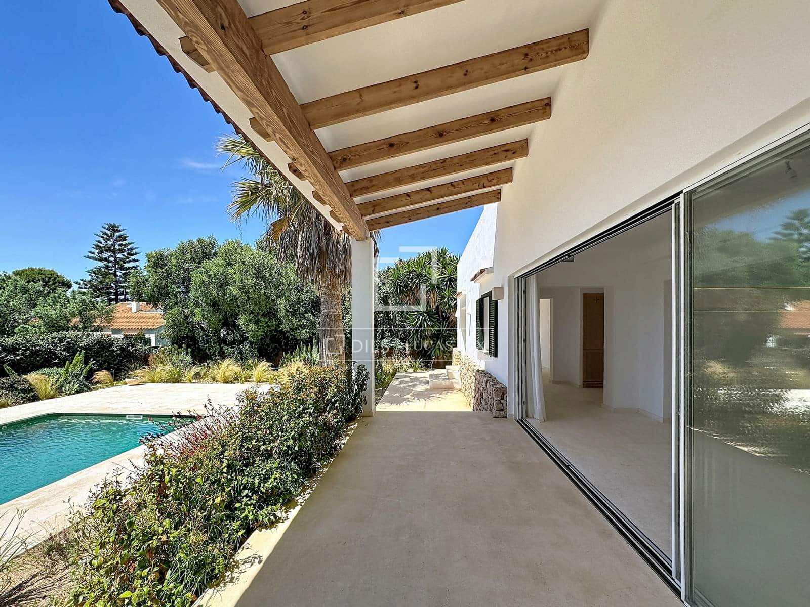 4 soveværelse Villa til salg i Es Castell med swimmingpool garage - € 1.195.000 (Ref: 9853000)
