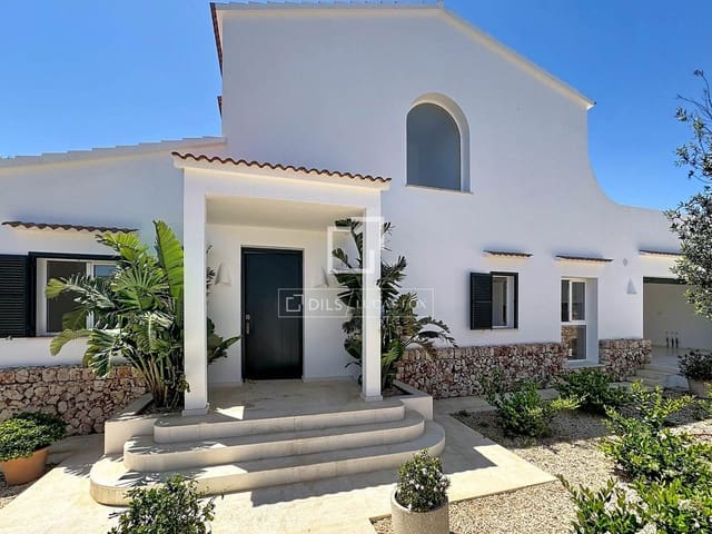 4 soveværelse Villa til salg i Es Castell med swimmingpool garage - € 1.195.000 (Ref: 9853000)