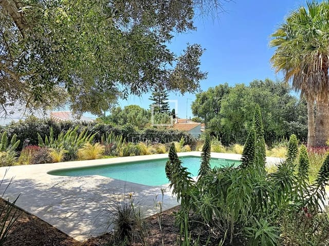 4 soveværelse Villa til salg i Es Castell med swimmingpool garage - € 1.195.000 (Ref: 9853000)