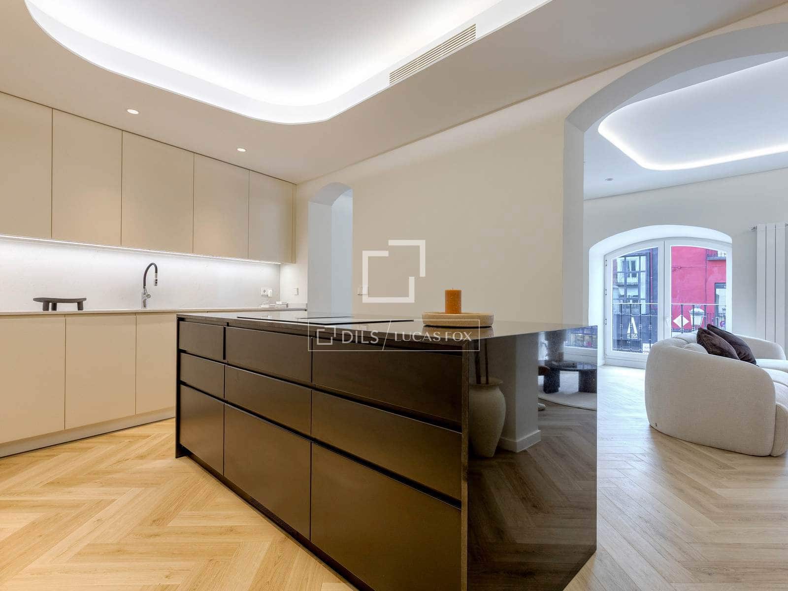 Apartamento de 3 habitaciones en Madrid ciudad en venta - 1.095.000 € (Ref: 9854389)