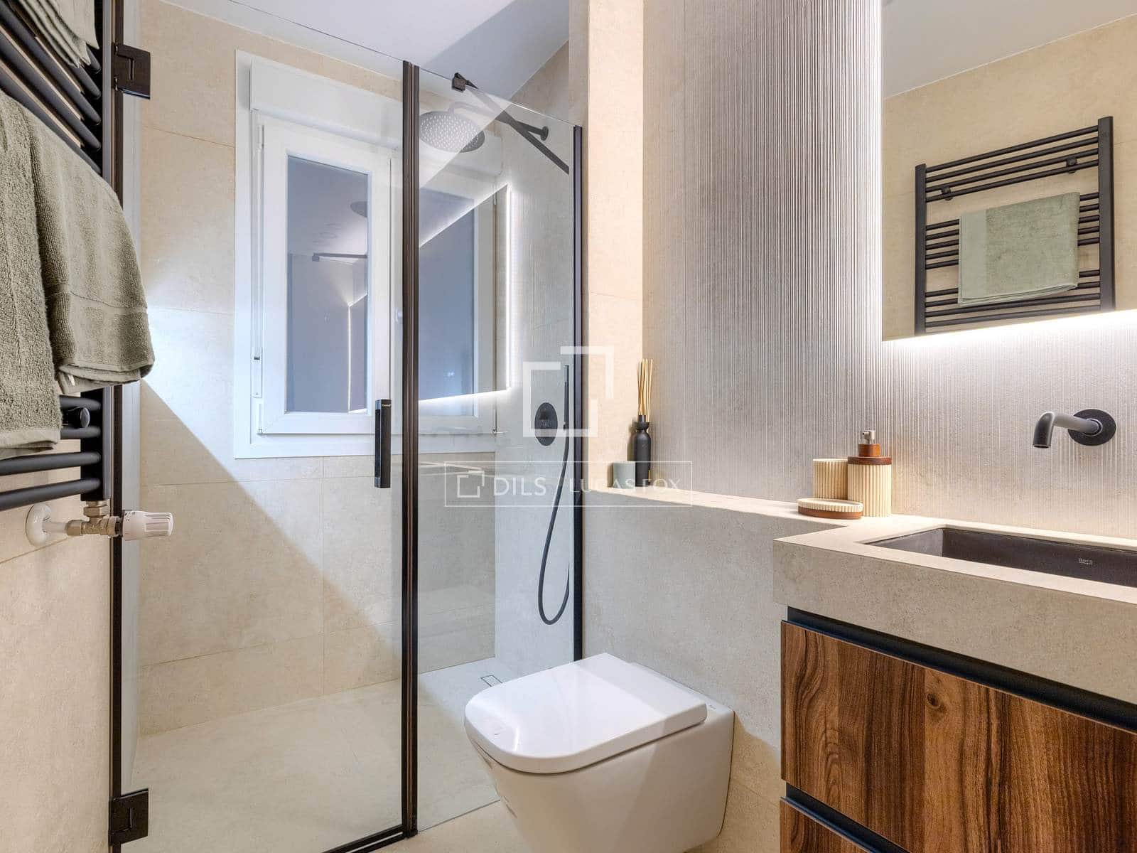 Apartamento de 3 habitaciones en Madrid ciudad en venta - 1.095.000 € (Ref: 9854389)