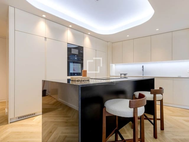 3 soveværelse Lejlighed til salg i Madrid by - € 1.095.000 (Ref: 9854389)