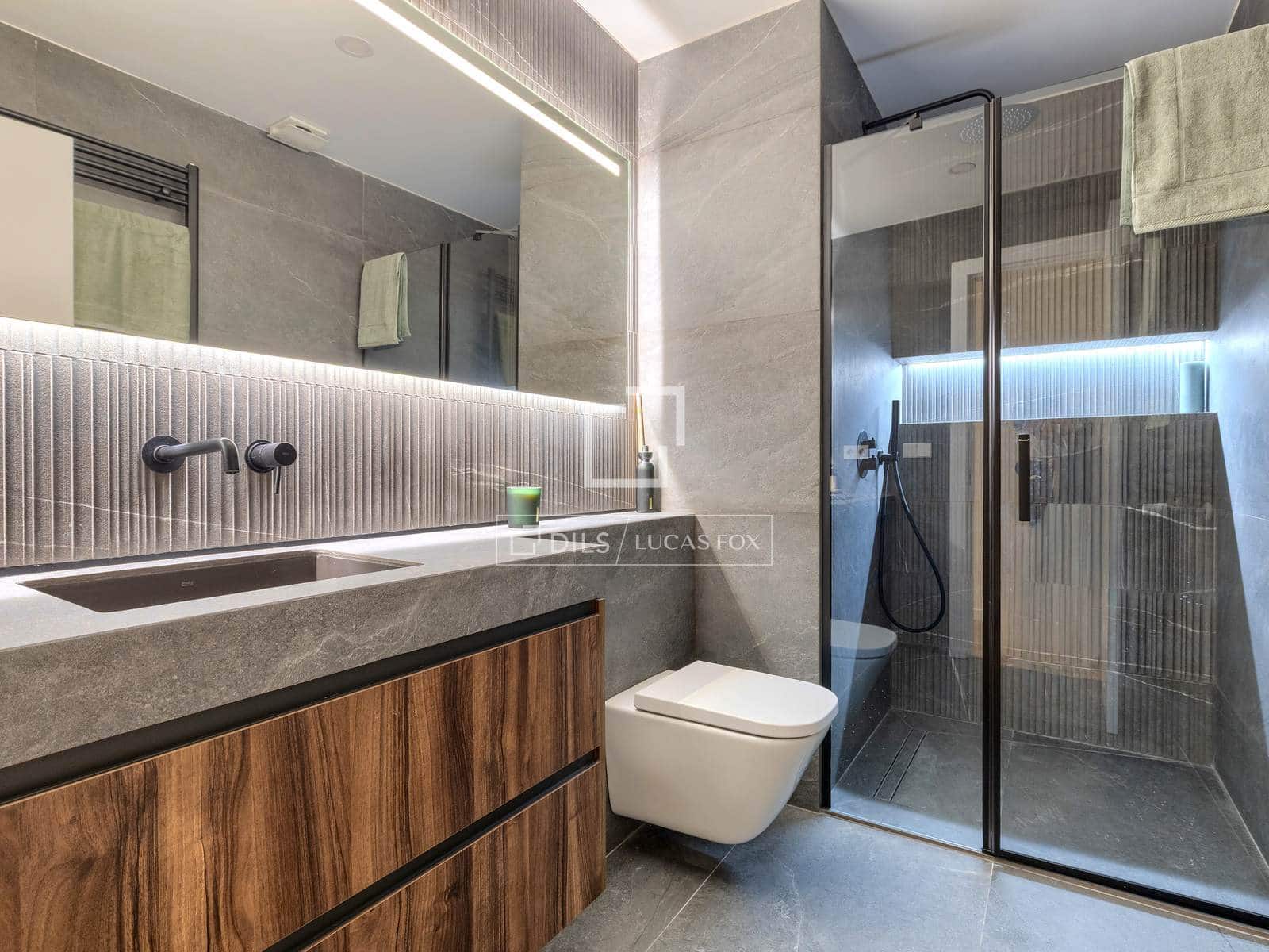Apartamento de 3 habitaciones en Madrid ciudad en venta - 1.095.000 € (Ref: 9854389)