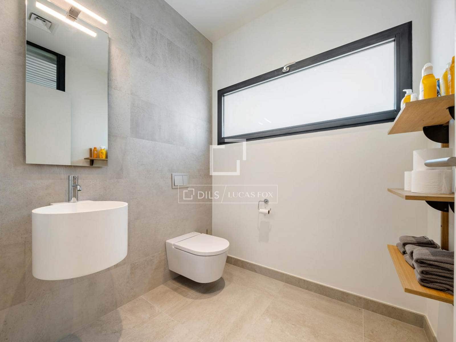 4 soverom Villa til salgs i Tarragona by med svømmebasseng garasje - € 1 285 000 (Ref: 9854390)
