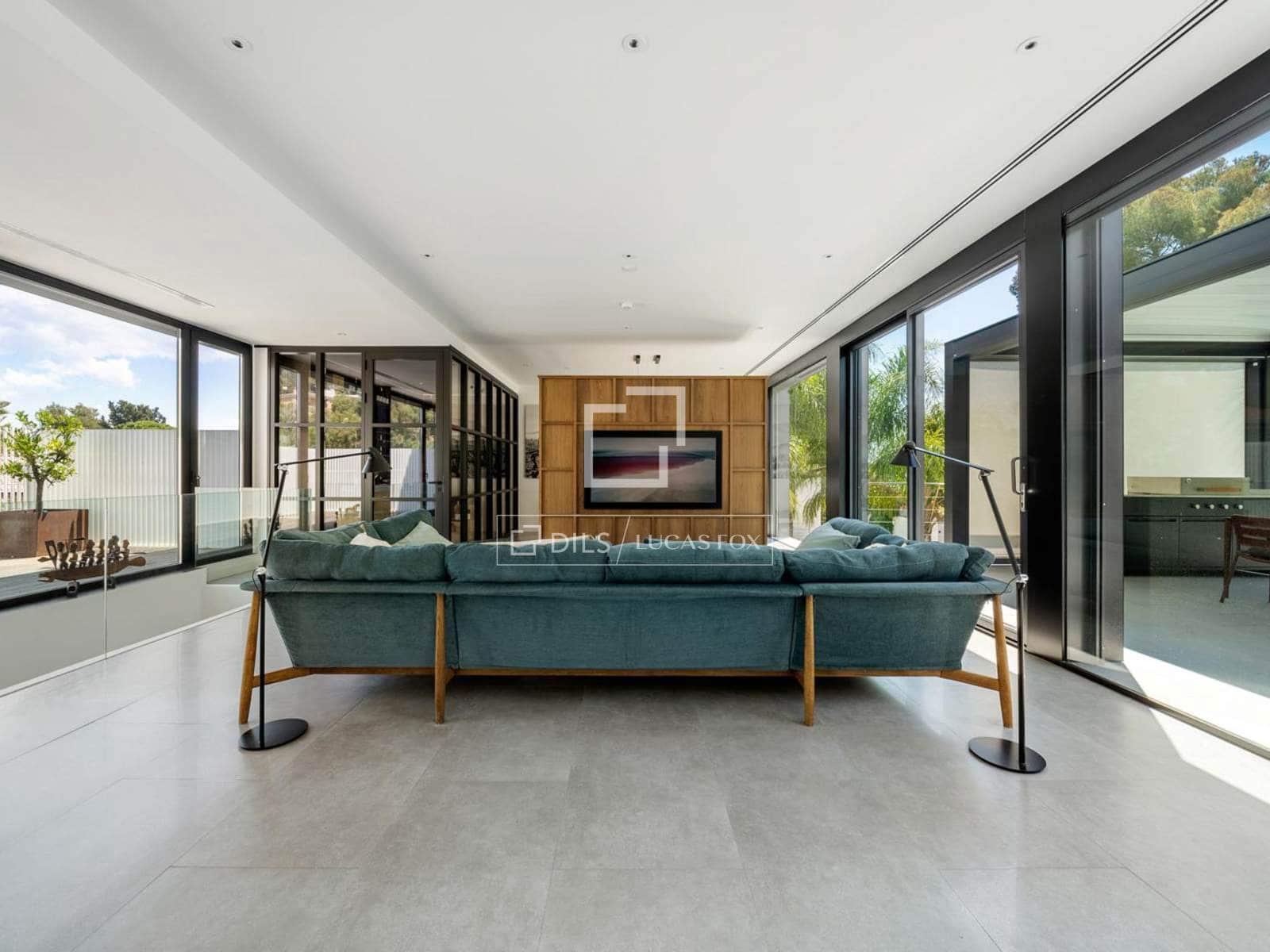 4 soverom Villa til salgs i Tarragona by med svømmebasseng garasje - € 1 285 000 (Ref: 9854390)
