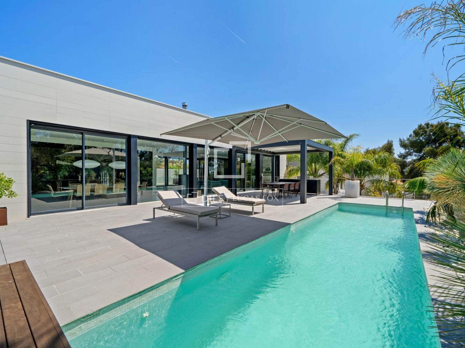 4 soverom Villa til salgs i Tarragona by med svømmebasseng garasje - € 1 285 000 (Ref: 9854390)