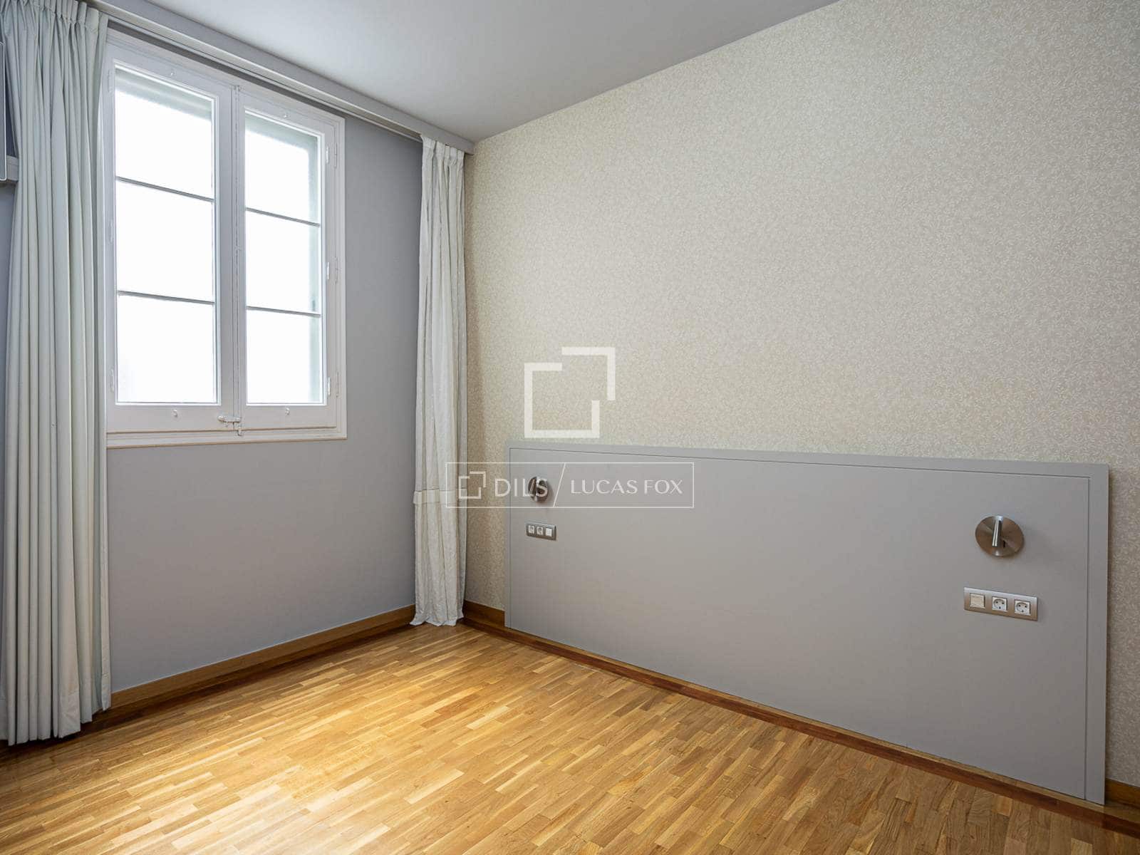 5 soveværelse Lejlighed til salg i Barcelona by med swimmingpool - € 2.200.000 (Ref: 9854560)