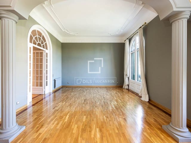 5 soveværelse Lejlighed til salg i Barcelona by med swimmingpool - € 2.200.000 (Ref: 9854560)