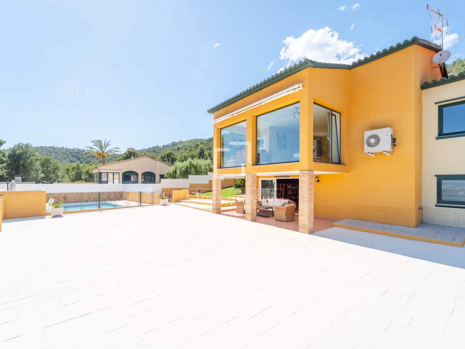 4 soverom Villa til salgs i Sagunto / Sagunt med svømmebasseng garasje - € 940 000 (Ref: 9854562)