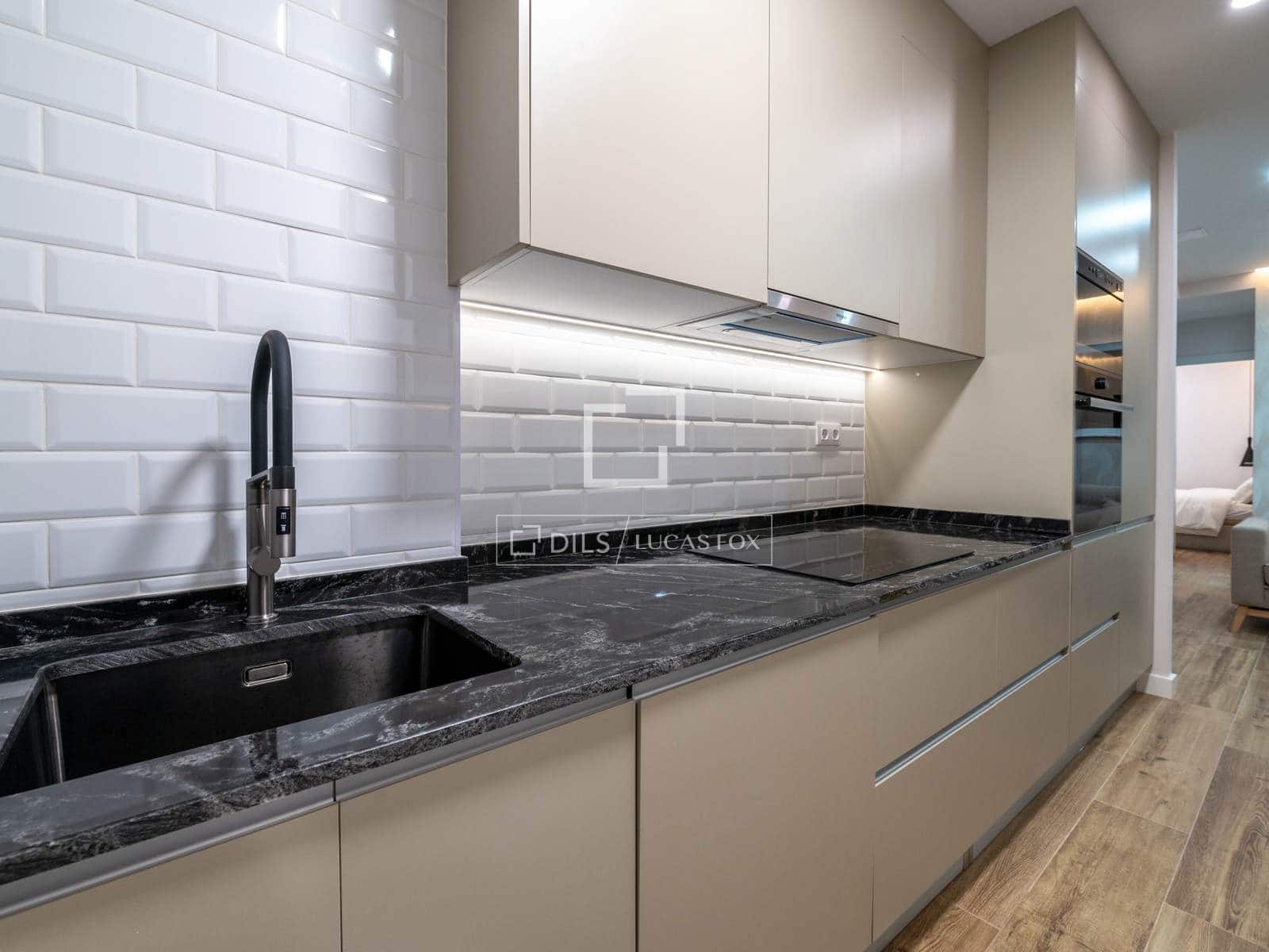 2 soveværelse Lejlighed til salg i Madrid by - € 595.000 (Ref: 9854565)