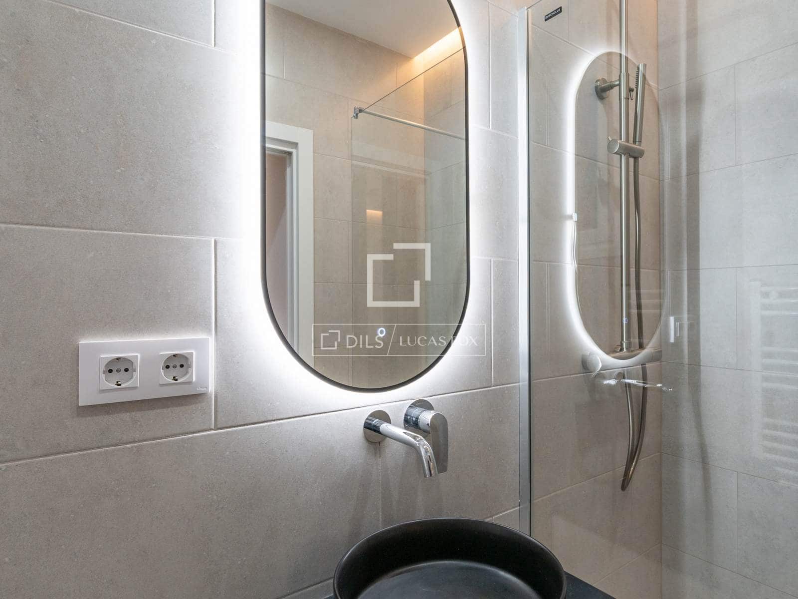 2 soveværelse Lejlighed til salg i Madrid by - € 595.000 (Ref: 9854565)