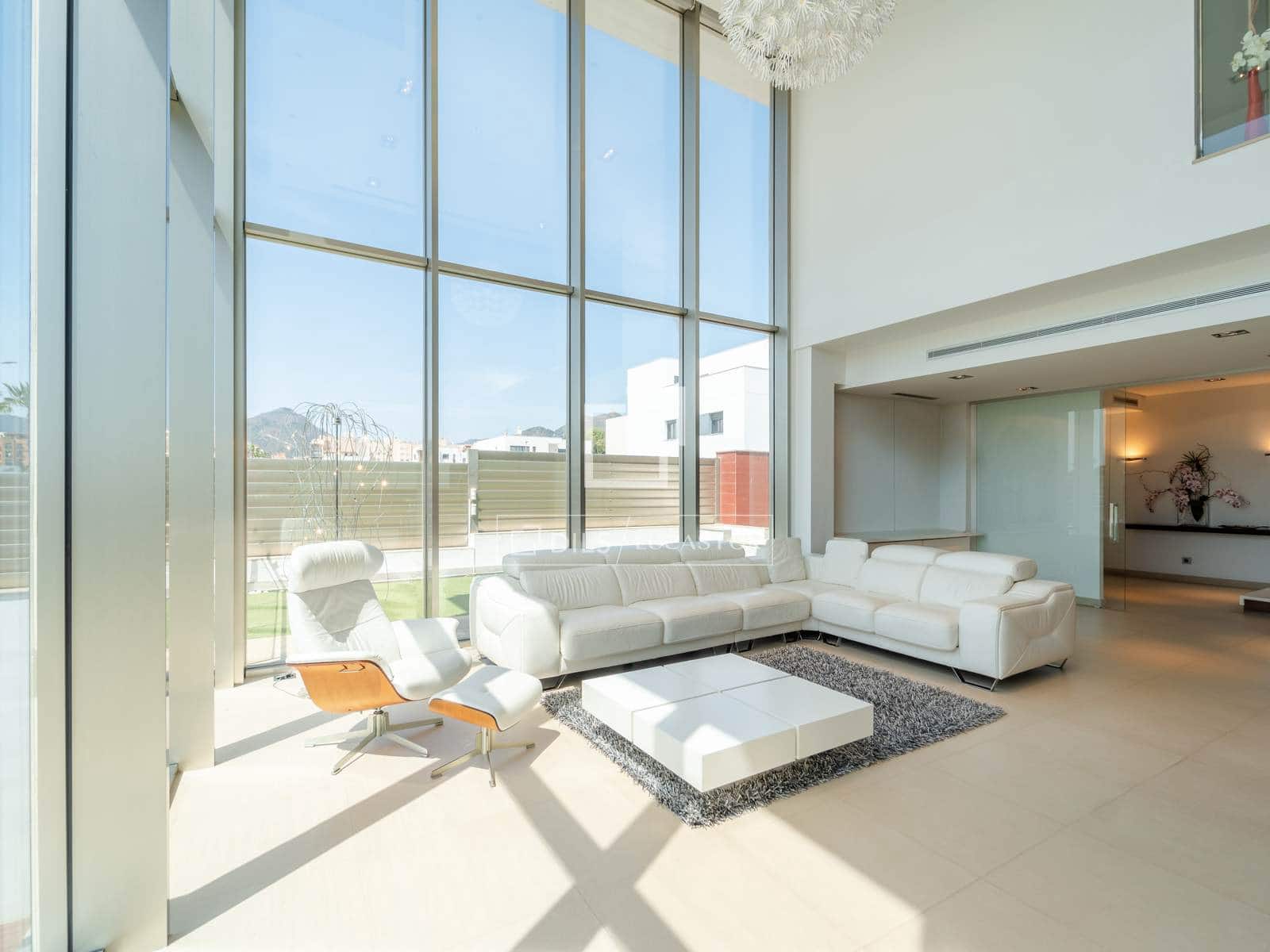 5 soveværelse Villa til salg i La Vall d'Uixo med swimmingpool garage - € 725.000 (Ref: 9854678)
