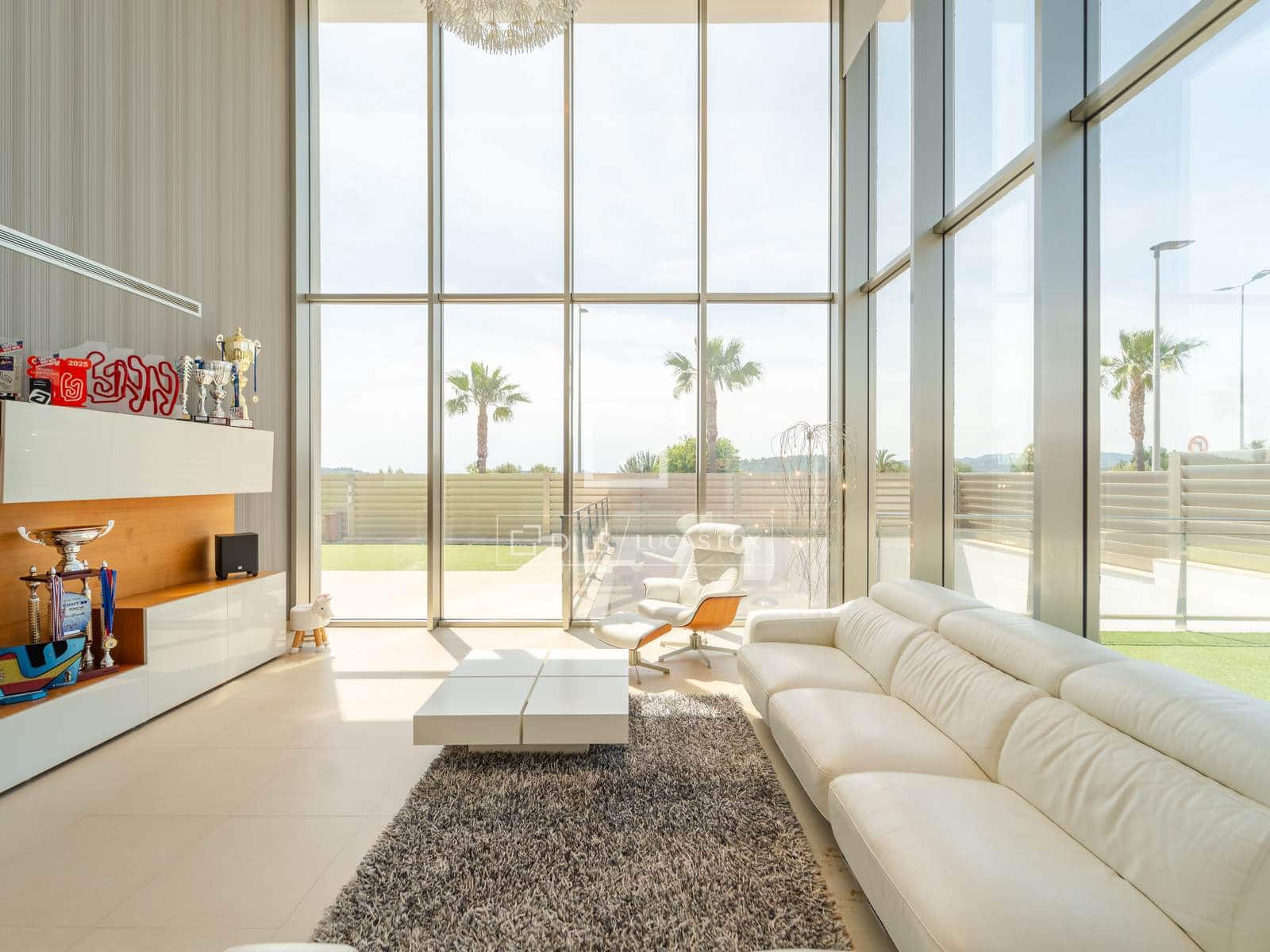 5 soveværelse Villa til salg i La Vall d'Uixo med swimmingpool garage - € 725.000 (Ref: 9854678)