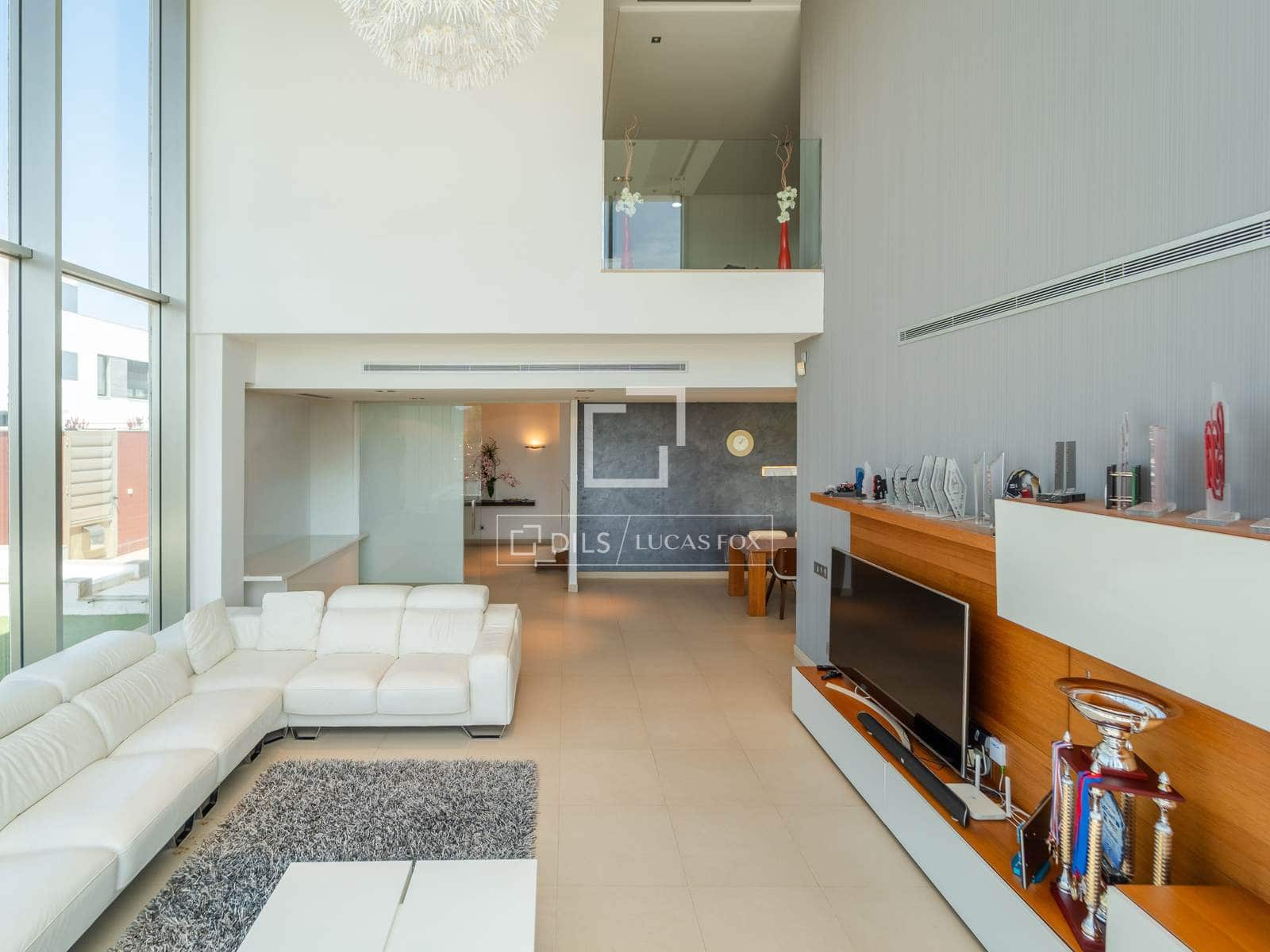 5 soveværelse Villa til salg i La Vall d'Uixo med swimmingpool garage - € 725.000 (Ref: 9854678)