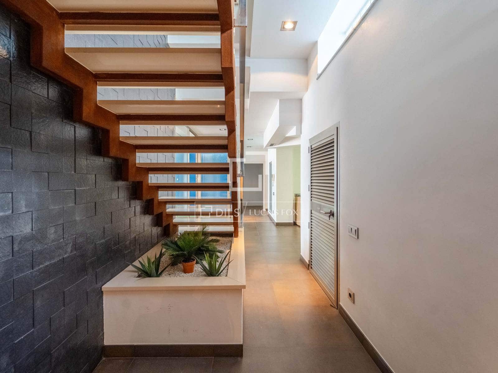 5 soveværelse Villa til salg i La Vall d'Uixo med swimmingpool garage - € 725.000 (Ref: 9854678)