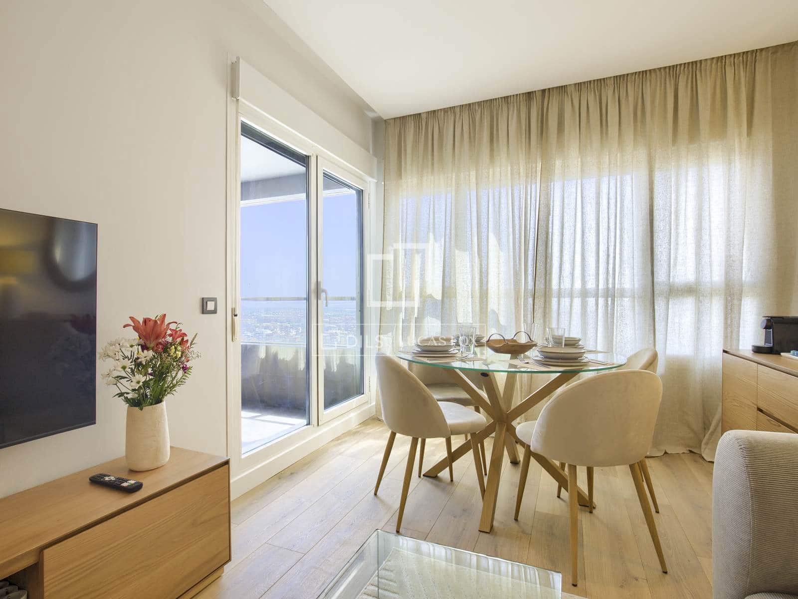 1 soveværelse Lejlighed til leje i Madrid by med garage - € 1.700 (Ref: 9858603)
