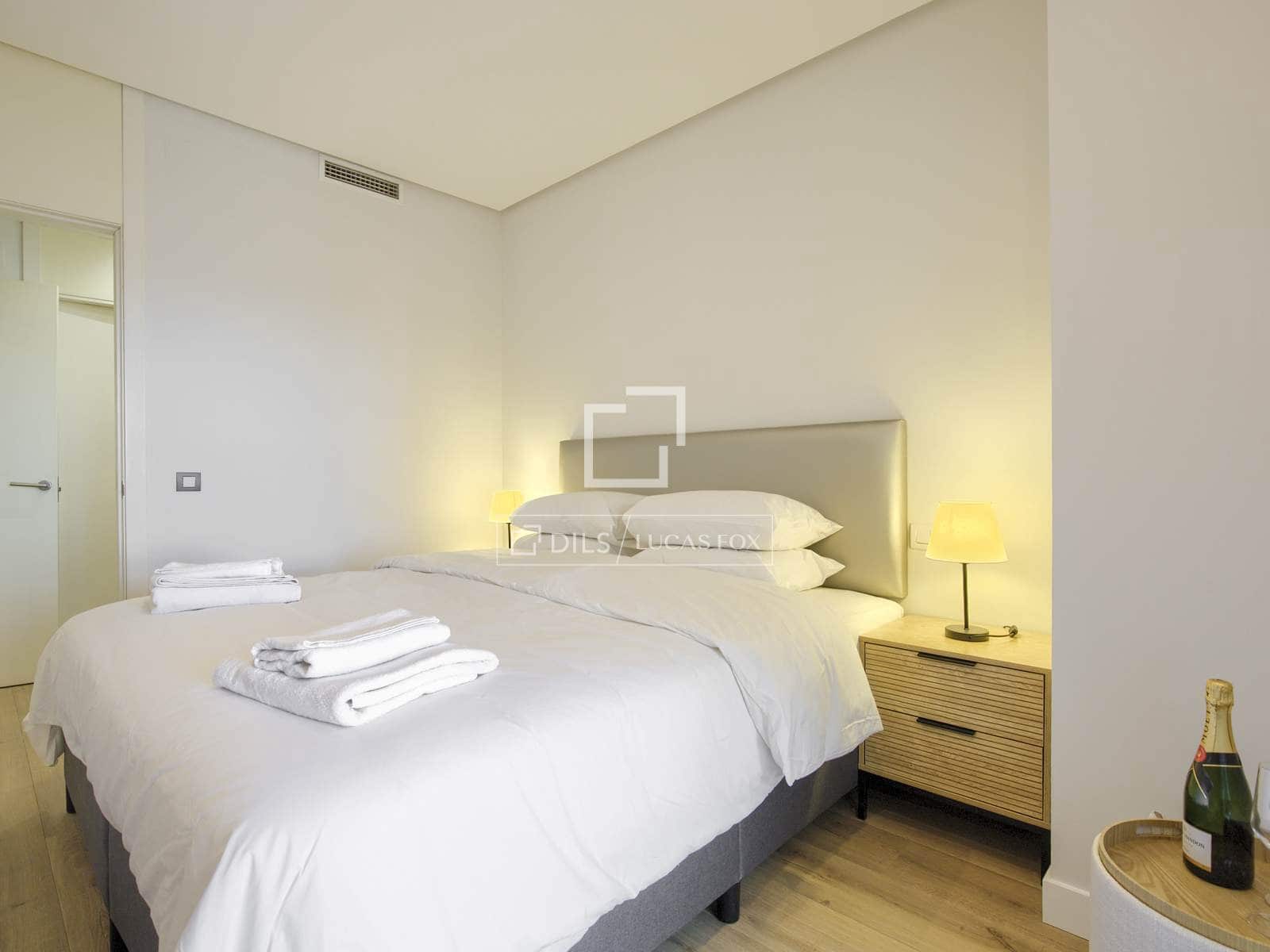 1 soveværelse Lejlighed til leje i Madrid by med garage - € 1.700 (Ref: 9858603)
