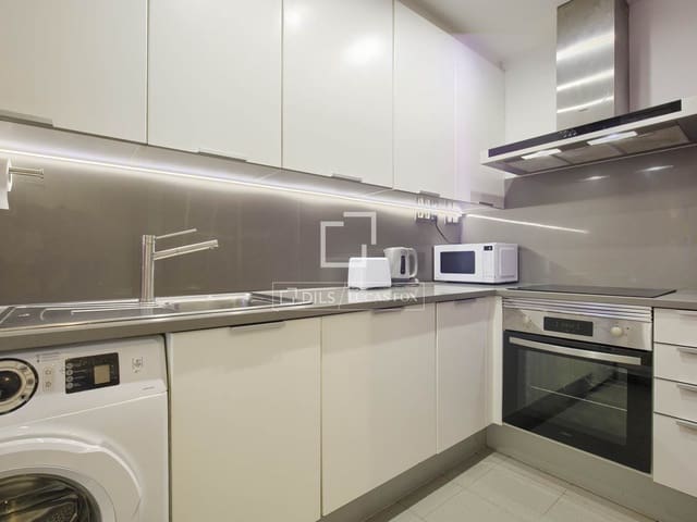 1 soveværelse Lejlighed til leje i Valdefuentes, Madrid by med garage - € 1.700 (Ref: 9858603)
