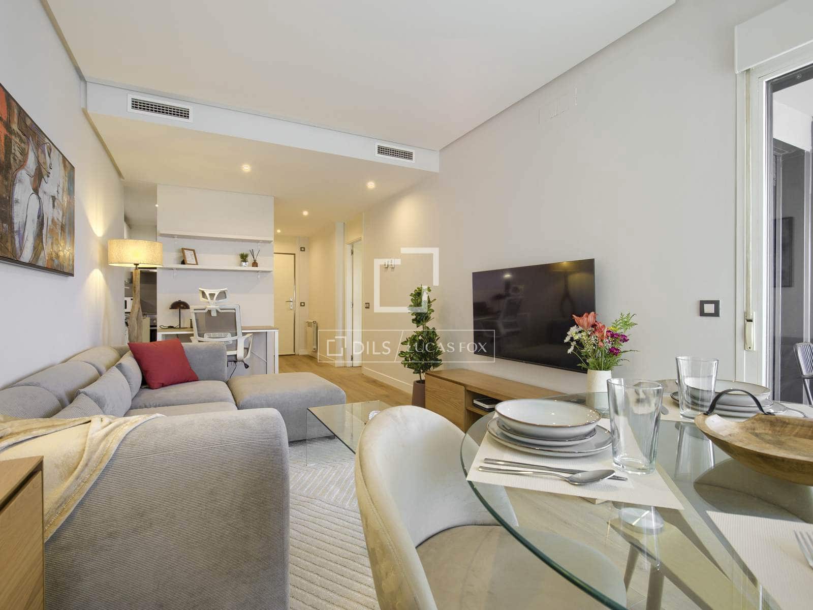 1 soveværelse Lejlighed til leje i Madrid by med garage - € 1.700 (Ref: 9858603)