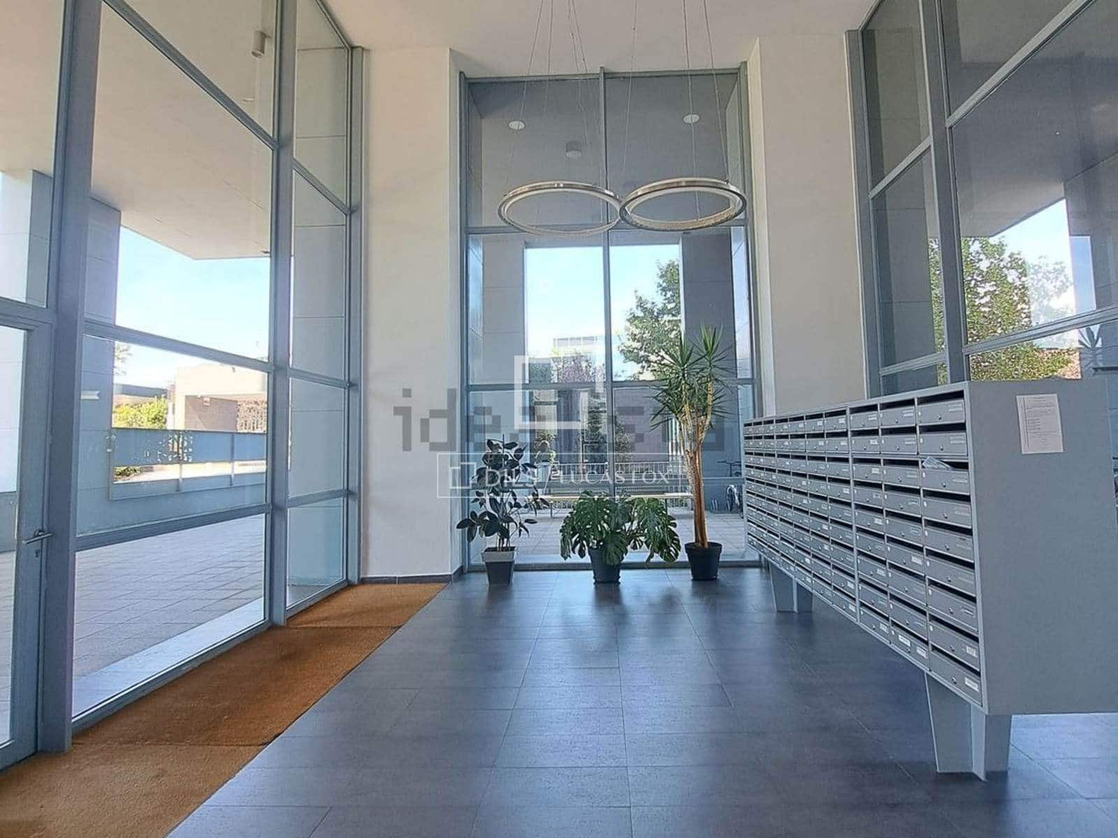 1 soveværelse Lejlighed til leje i Madrid by med garage - € 1.700 (Ref: 9858603)