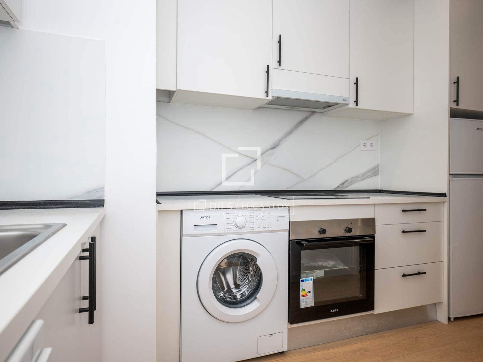 Apartamento de 1 habitación en San Sebastián de los Reyes en alquiler con garaje - 1.050 € (Ref: 9858604)