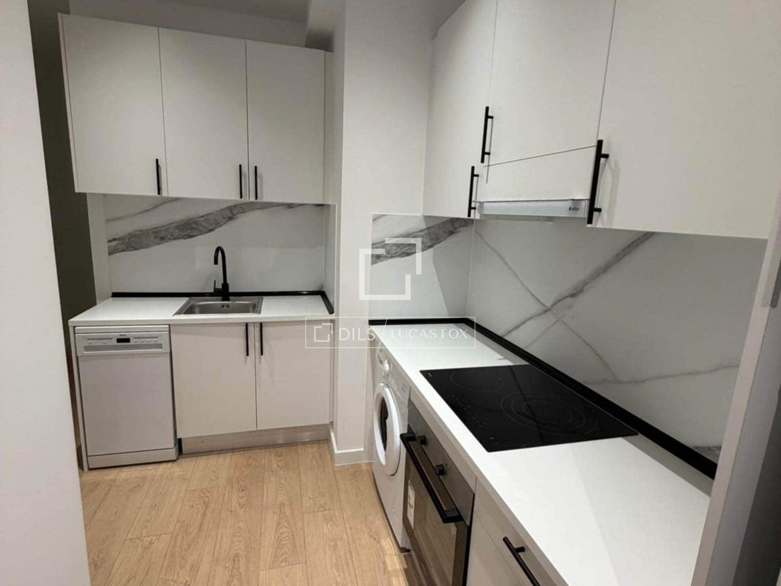 Apartamento de 1 habitación en San Sebastián de los Reyes en alquiler con garaje - 1.050 € (Ref: 9858604)