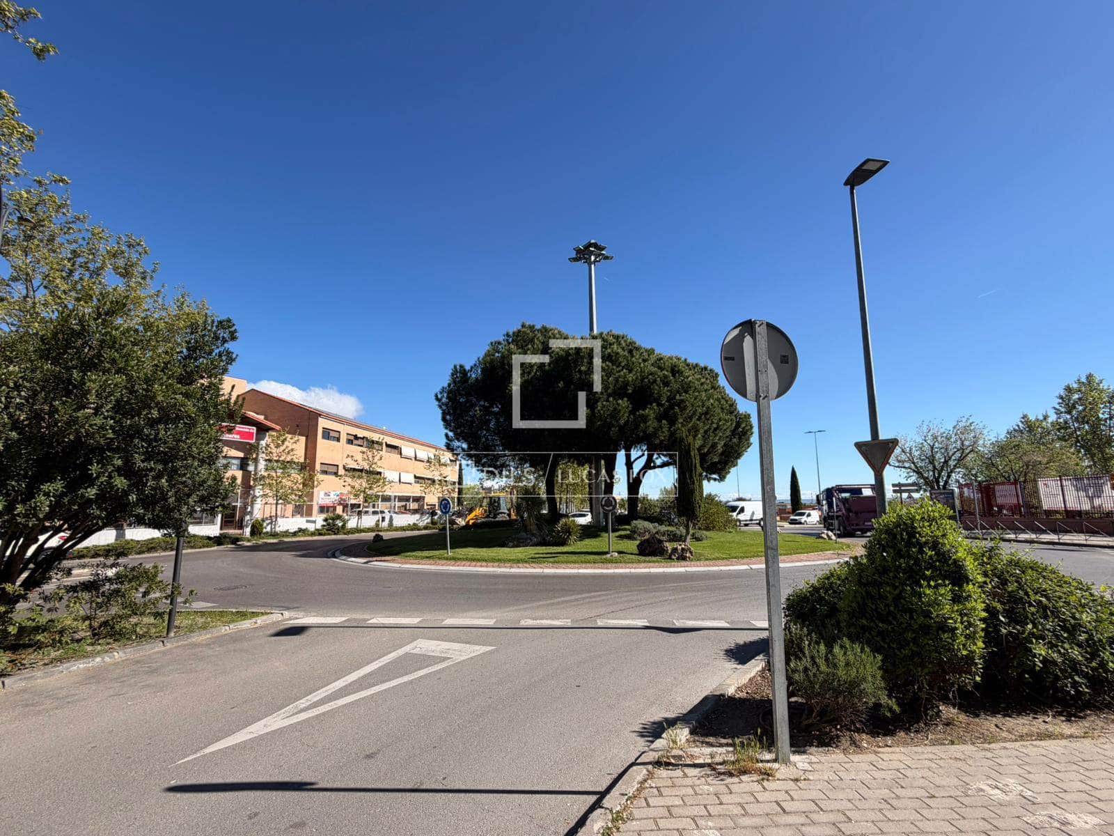 Apartamento de 1 habitación en San Sebastián de los Reyes en alquiler con garaje - 1.050 € (Ref: 9858604)