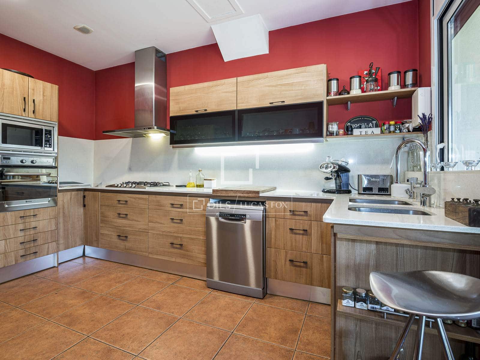 5 sovrum Villa till salu i Valldoreix med pool garage - 1 980 000 € (Ref: 9858605)