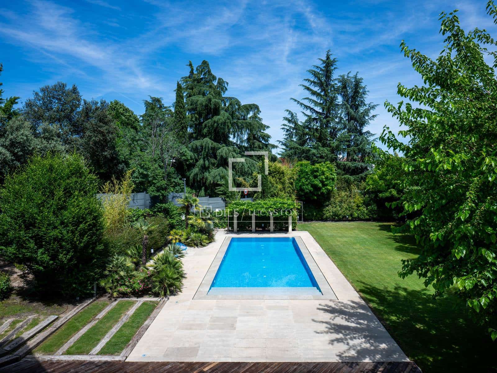 7 soveværelse Villa til leje i Madrid by med swimmingpool garage - € 15.000 (Ref: 9858606)