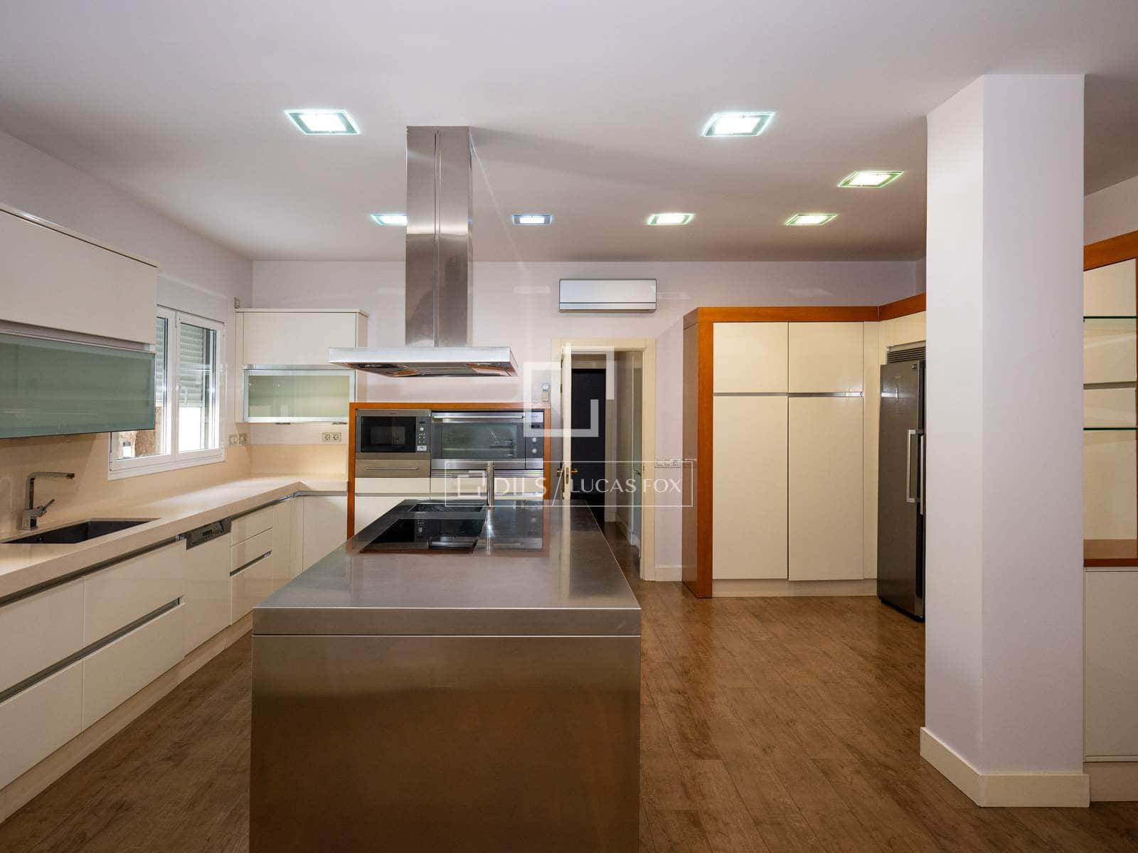 7 soveværelse Villa til leje i Madrid by med swimmingpool garage - € 15.000 (Ref: 9858606)