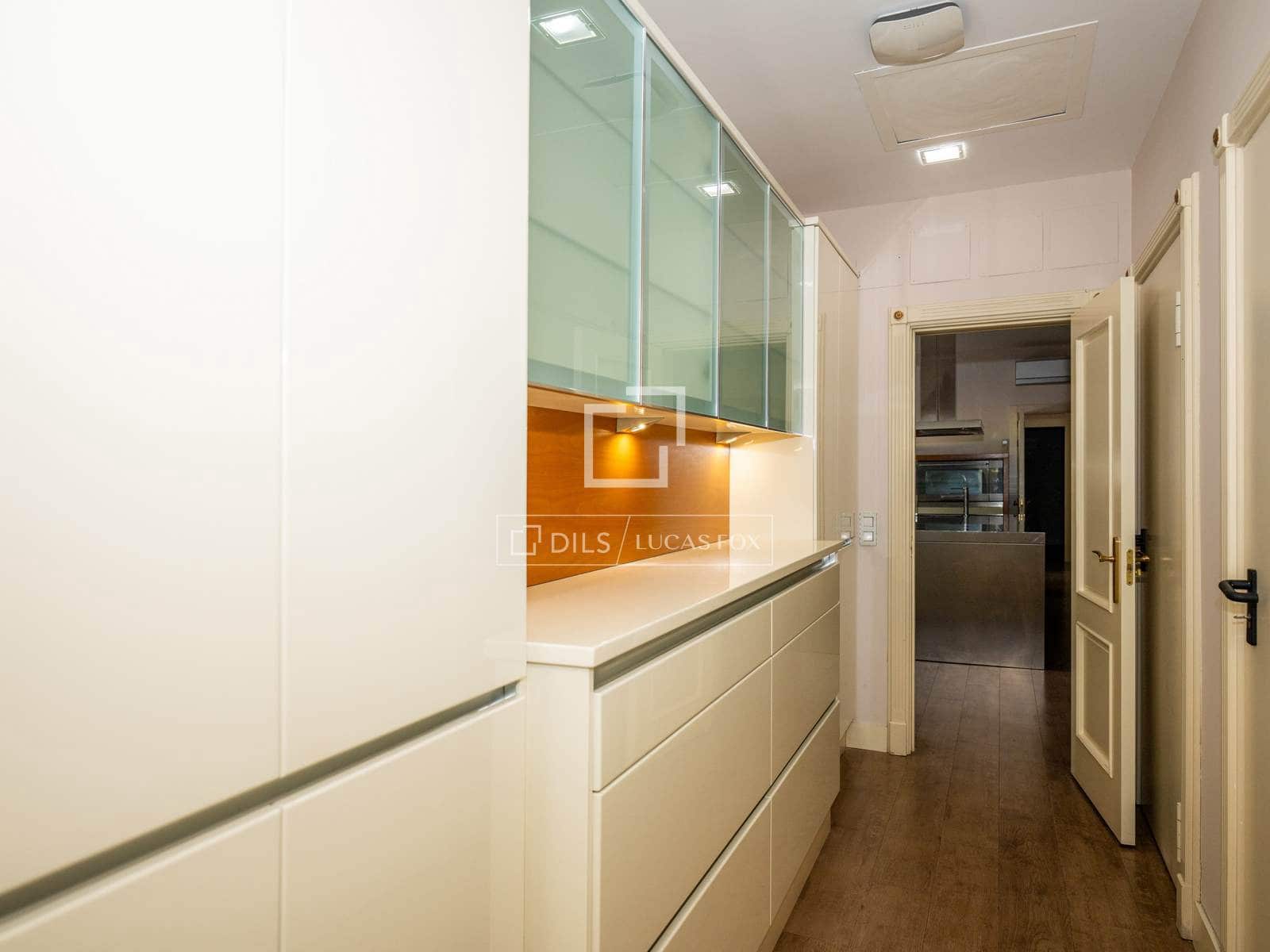 7 soveværelse Villa til leje i Madrid by med swimmingpool garage - € 15.000 (Ref: 9858606)