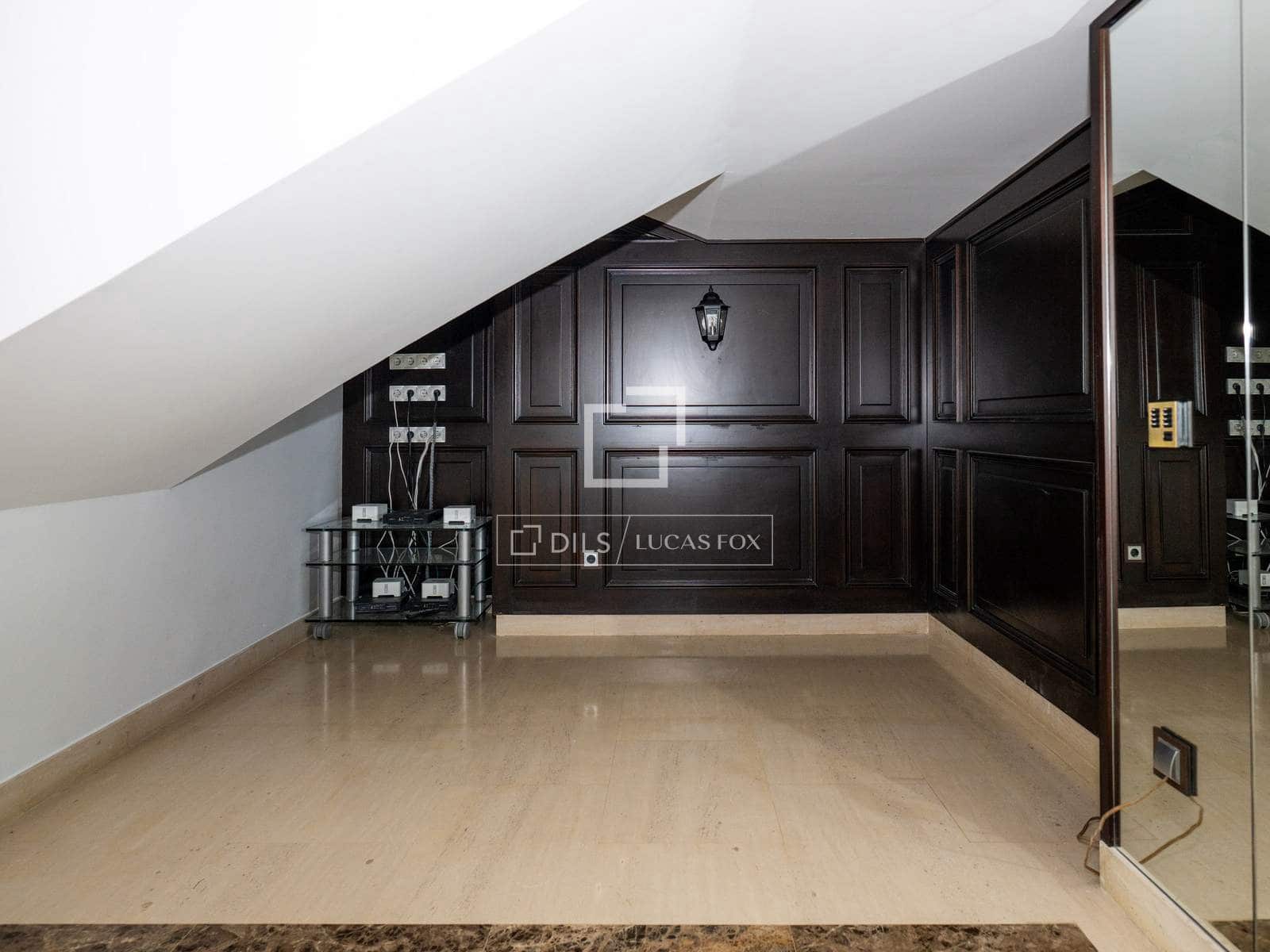 7 soveværelse Villa til leje i Madrid by med swimmingpool garage - € 15.000 (Ref: 9858606)