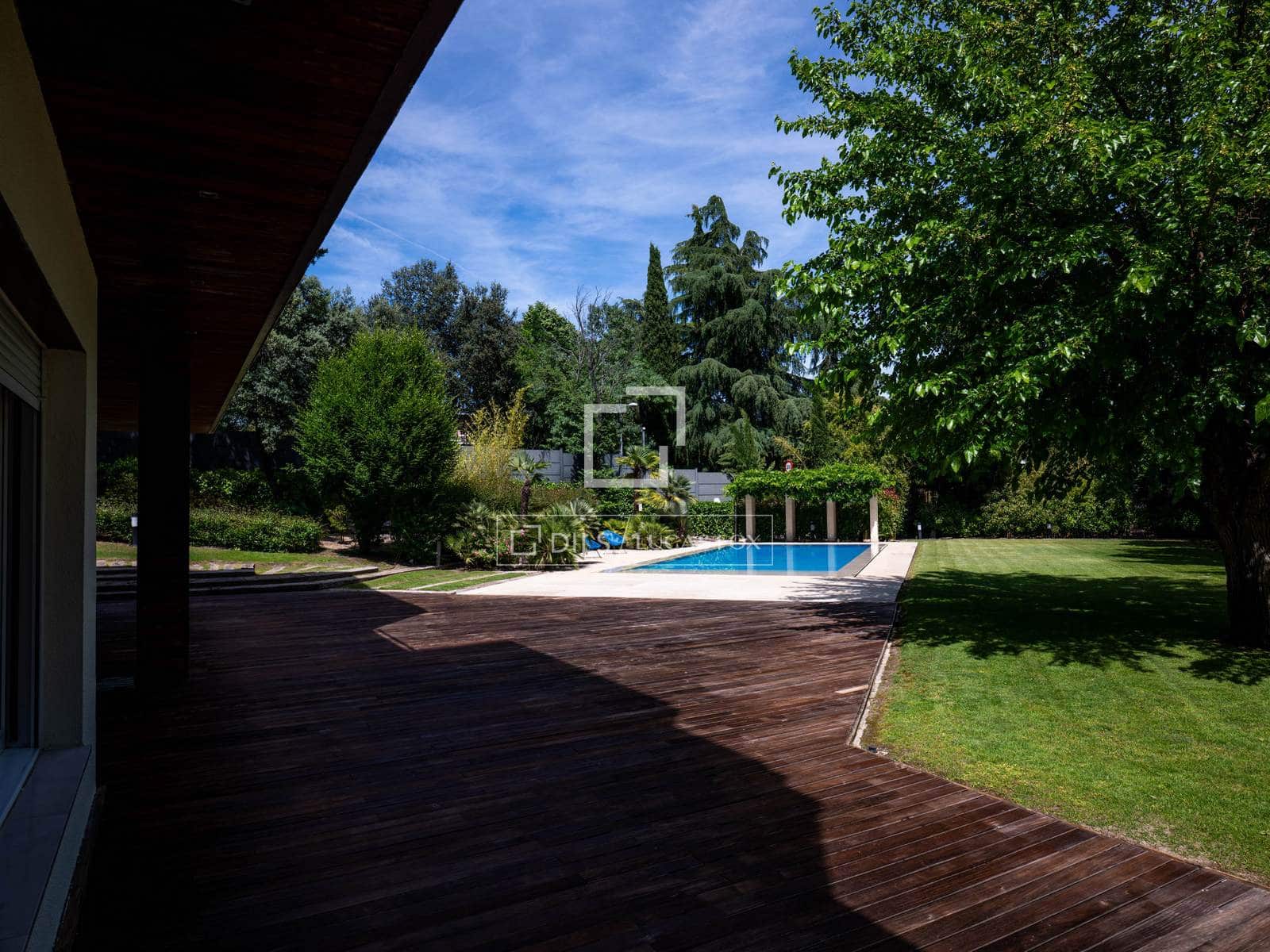 7 soveværelse Villa til leje i Madrid by med swimmingpool garage - € 15.000 (Ref: 9858606)