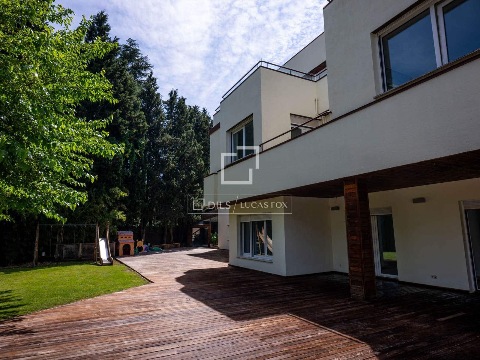 7 soveværelse Villa til leje i Madrid by med swimmingpool garage - € 15.000 (Ref: 9858606)