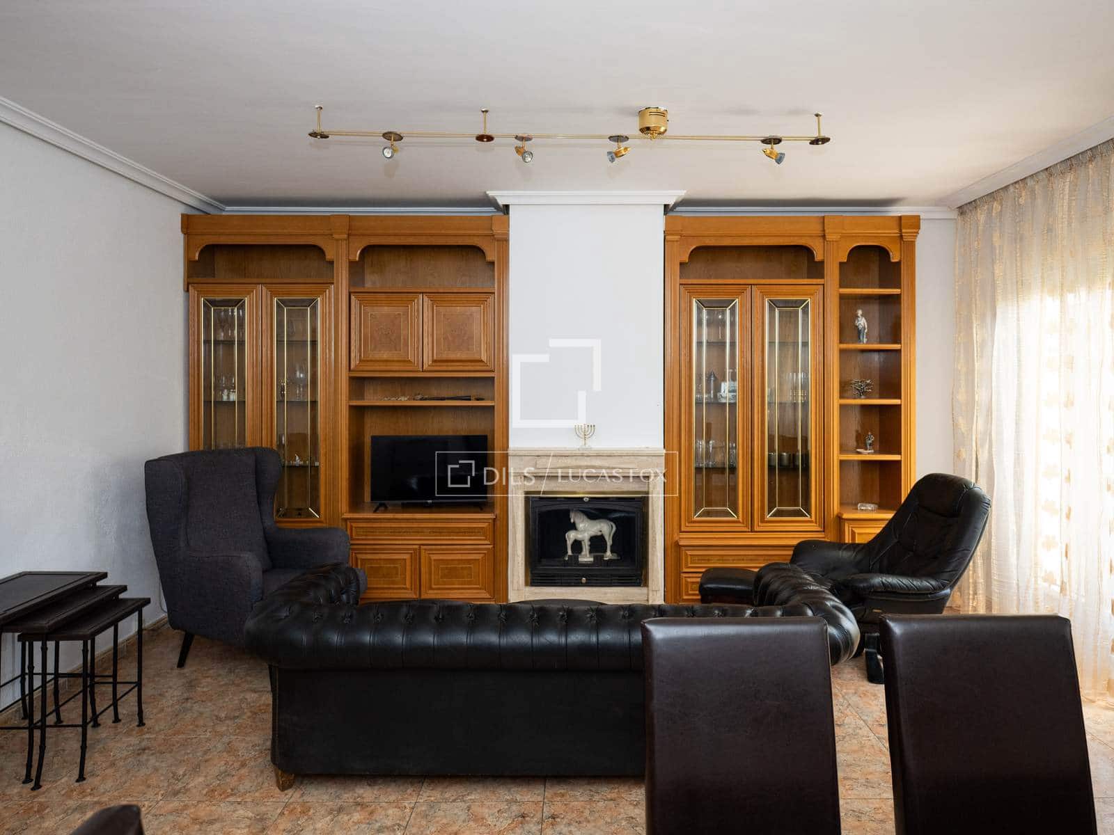 3 Zimmer Villa zu vermieten in Pedrezuela mit Garage - 2.300 € (Ref: 9858607)