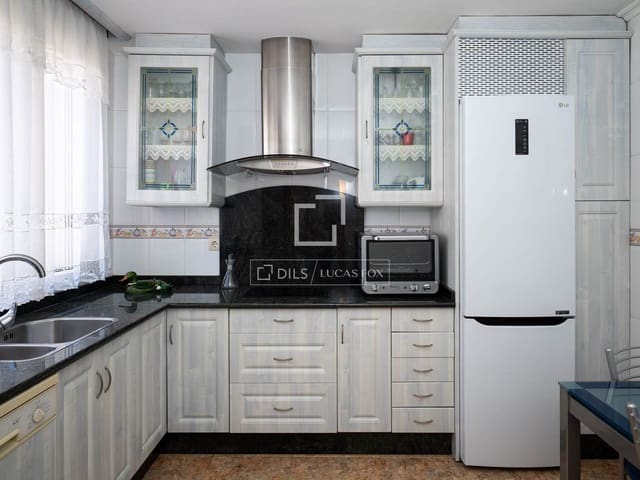 3 Zimmer Villa zu vermieten in Pedrezuela mit Garage - 2.300 € (Ref: 9858607)
