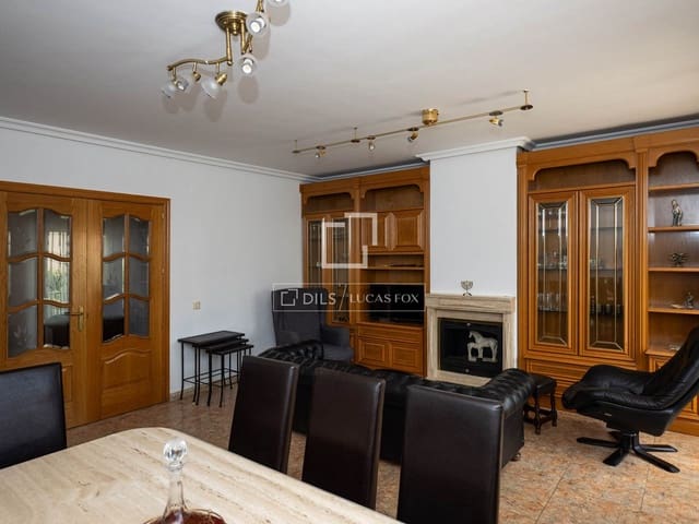 3 Zimmer Villa zu vermieten in Pedrezuela mit Garage - 2.300 € (Ref: 9858607)