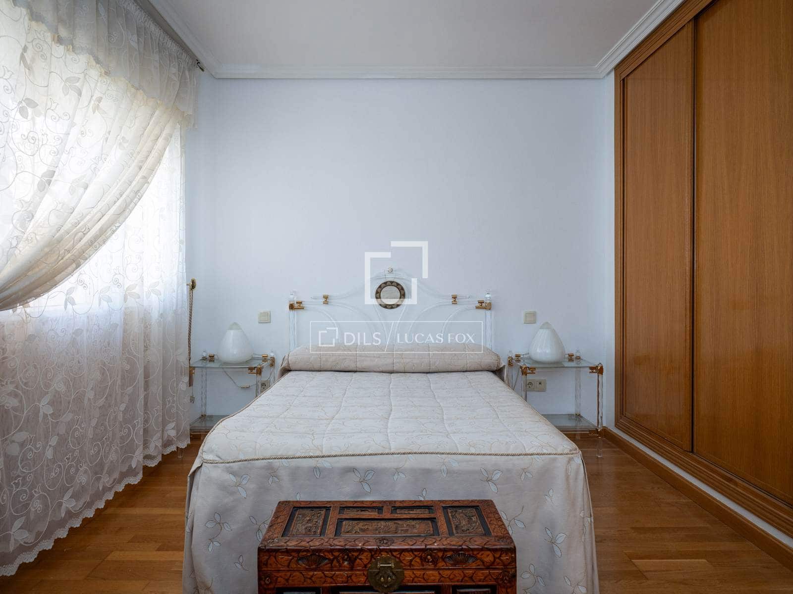 3 Zimmer Villa zu vermieten in Pedrezuela mit Garage - 2.300 € (Ref: 9858607)