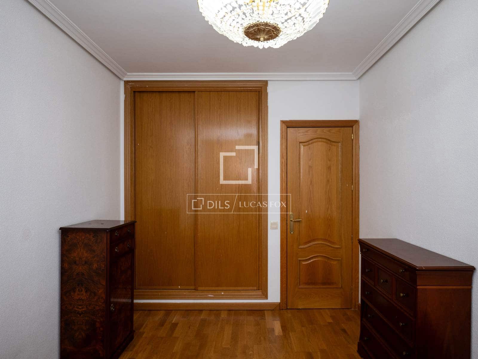 3 Zimmer Villa zu vermieten in Pedrezuela mit Garage - 2.300 € (Ref: 9858607)