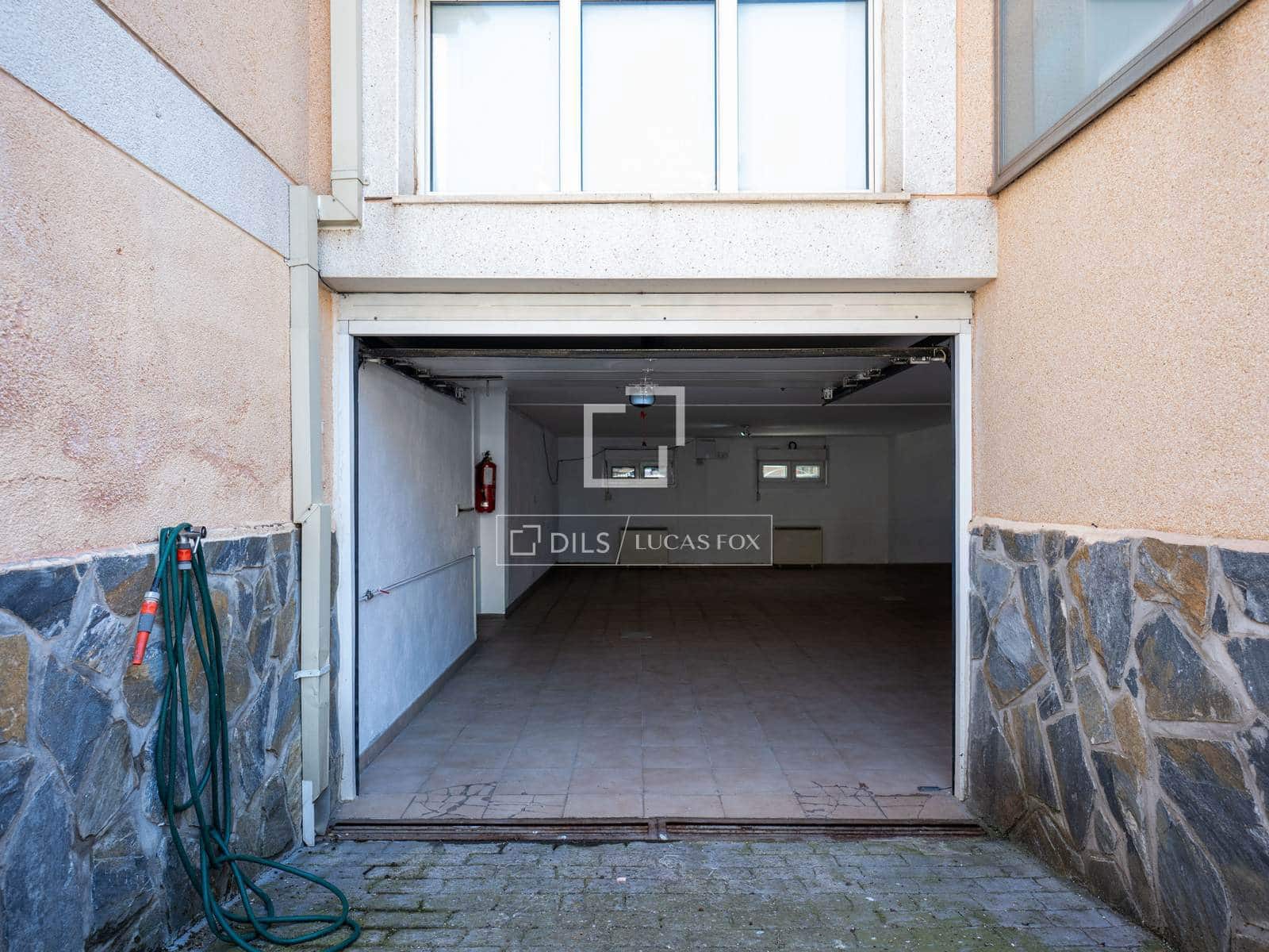 3 Zimmer Villa zu vermieten in Pedrezuela mit Garage - 2.300 € (Ref: 9858607)
