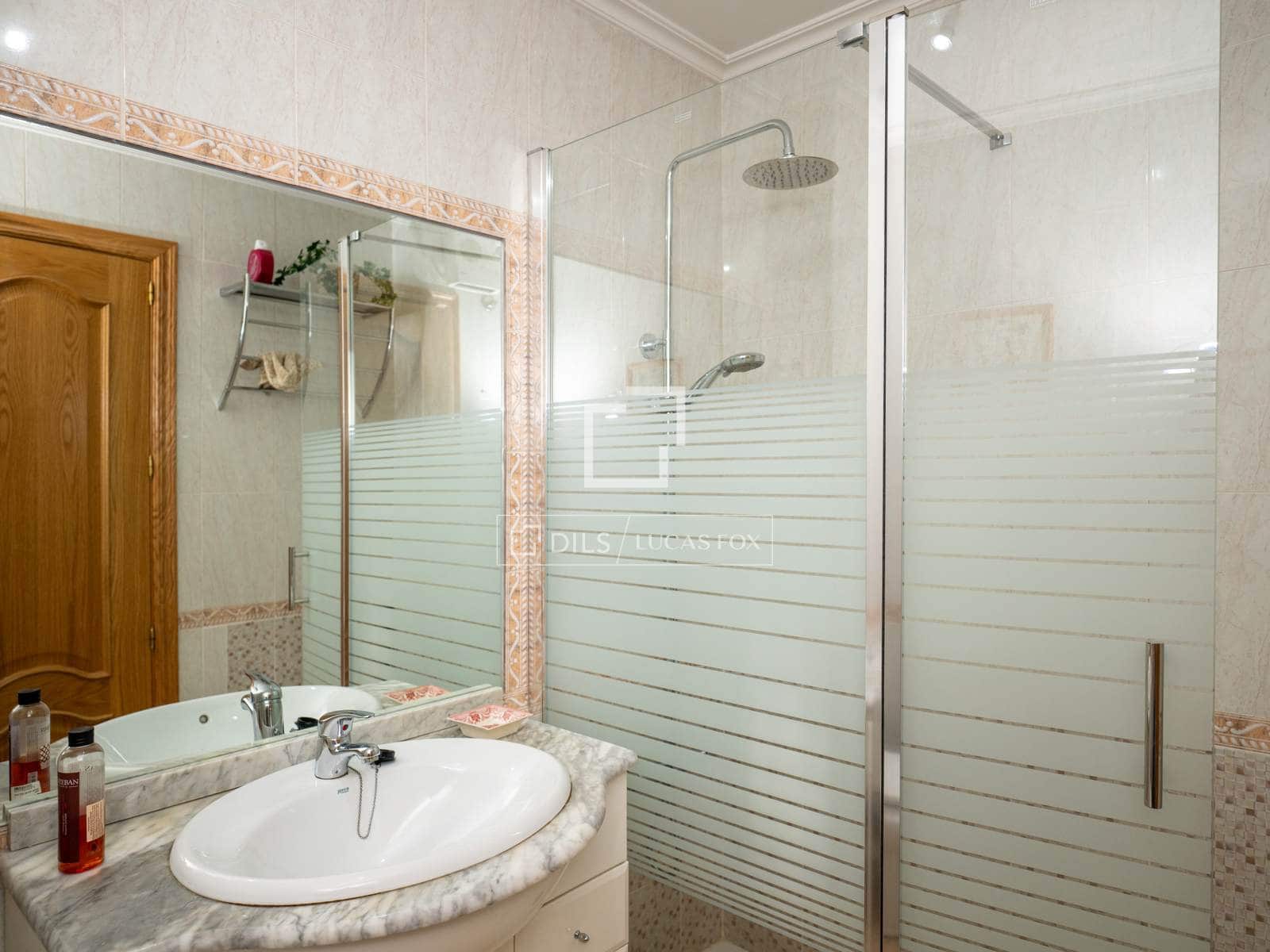 3 Zimmer Villa zu vermieten in Pedrezuela mit Garage - 2.300 € (Ref: 9858607)