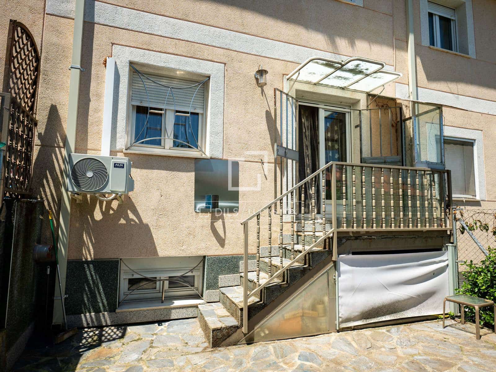 3 Zimmer Villa zu vermieten in Pedrezuela mit Garage - 2.300 € (Ref: 9858607)