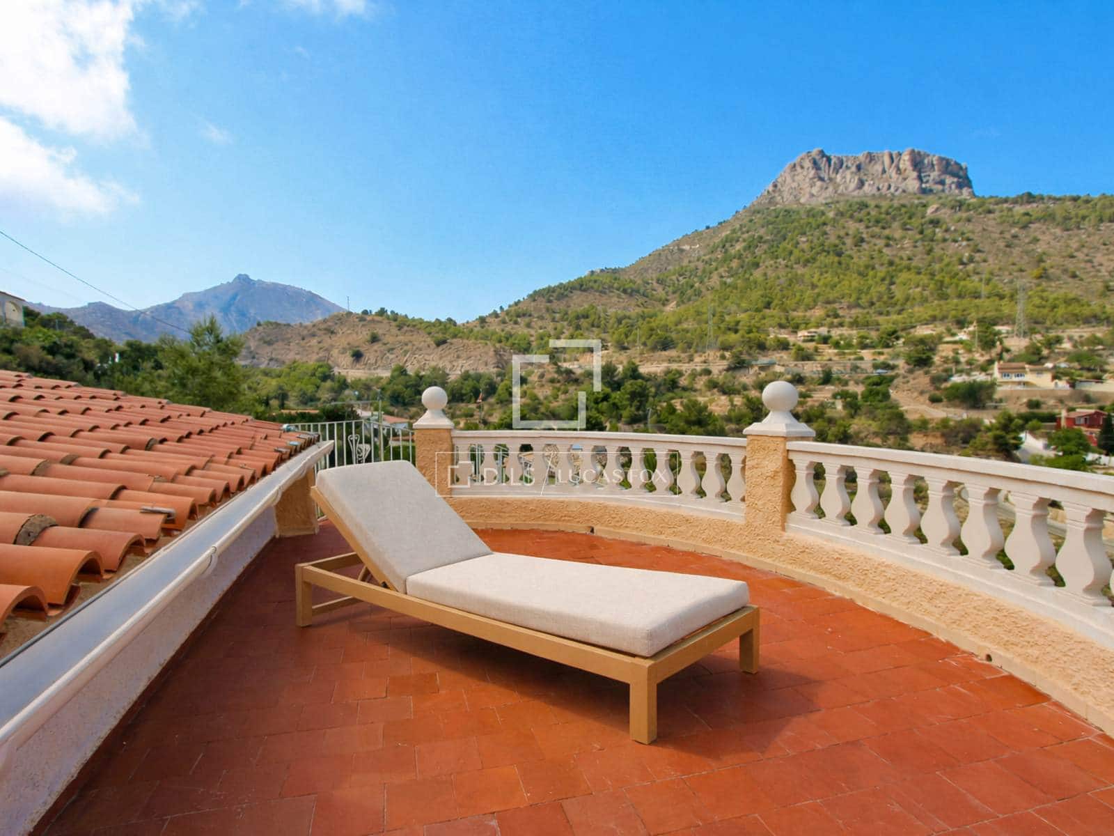 3 sovrum Villa till salu i Calpe / Calp med pool garage - 460 000 € (Ref: 9858608)