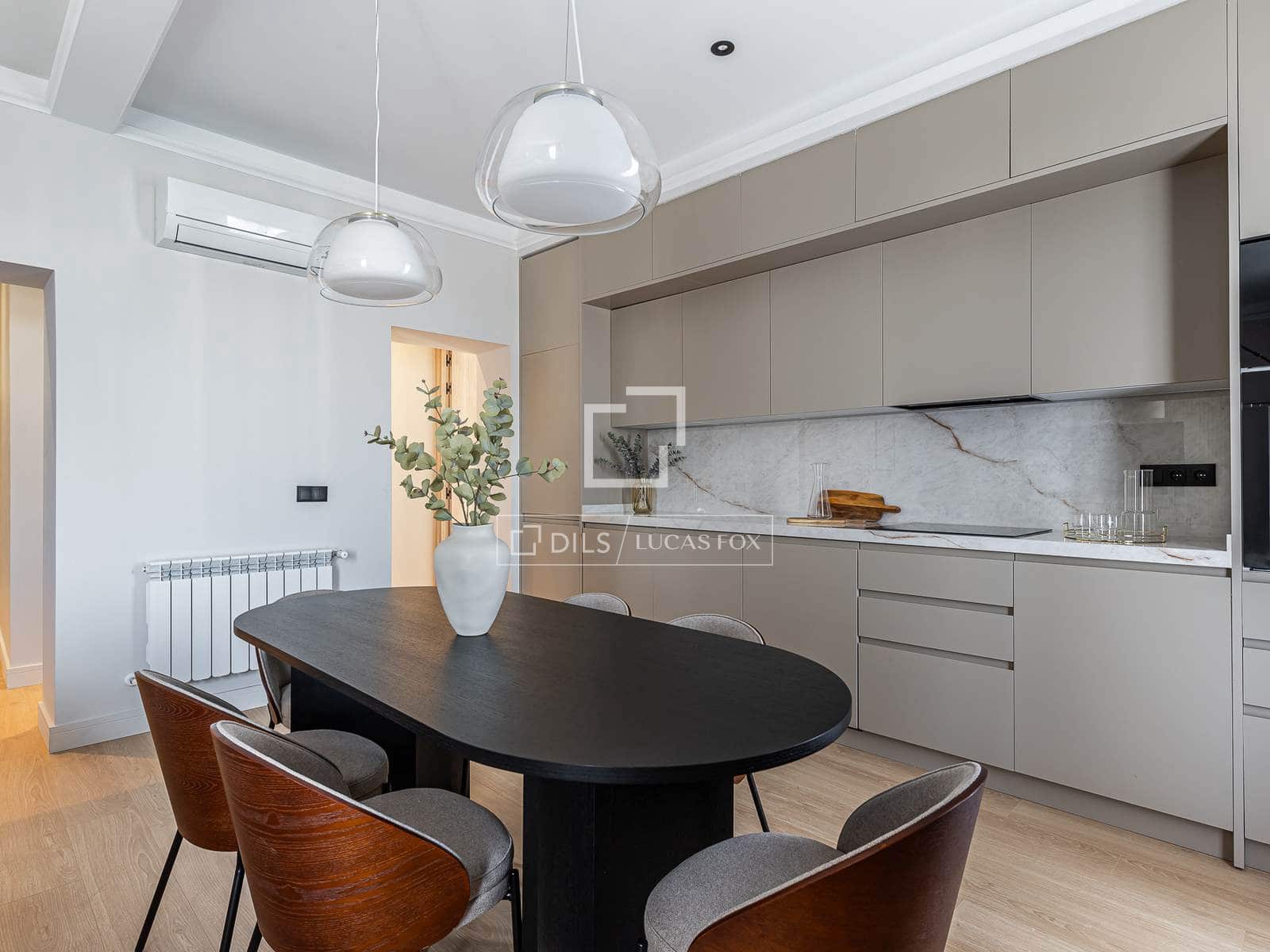 2 quarto Apartamento para venda em Madrid cidade - 600 000 € (Ref: 9858859)
