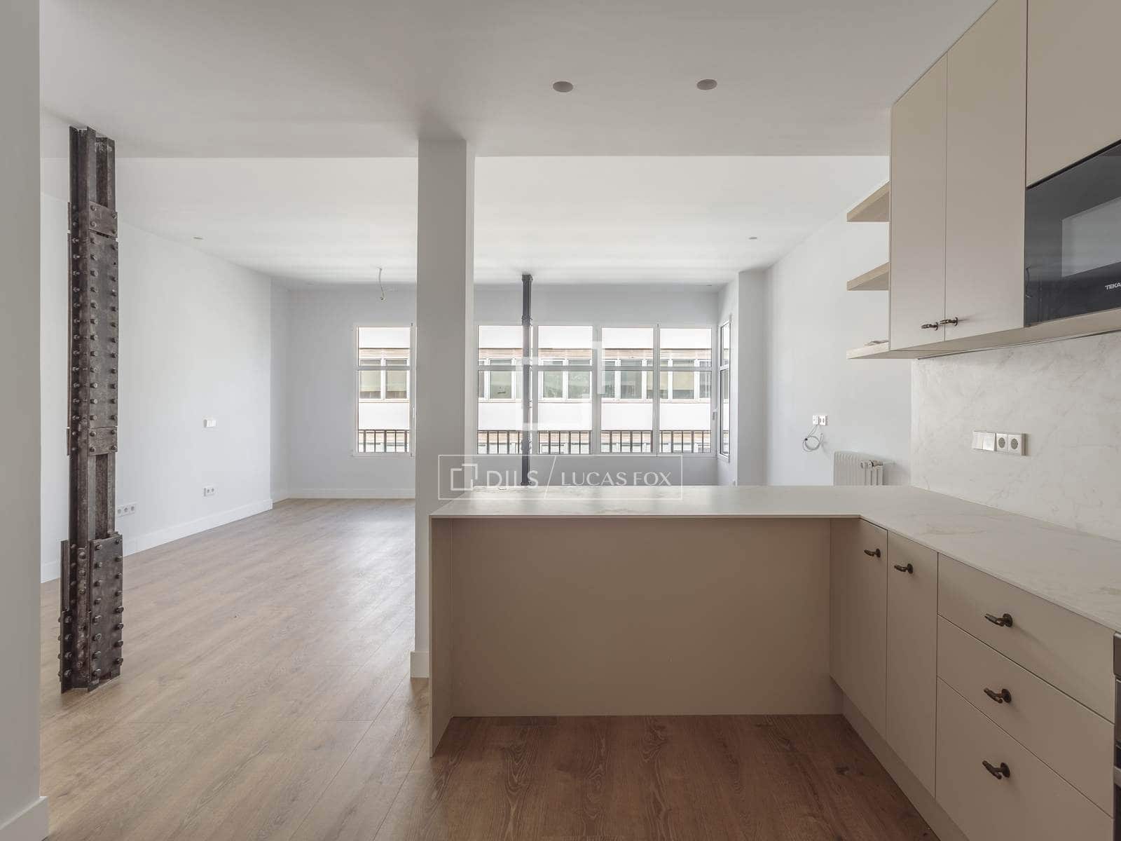 3 bedroom Apartment for rent in Madrid city - € 4,200 (Ref: 9858861)