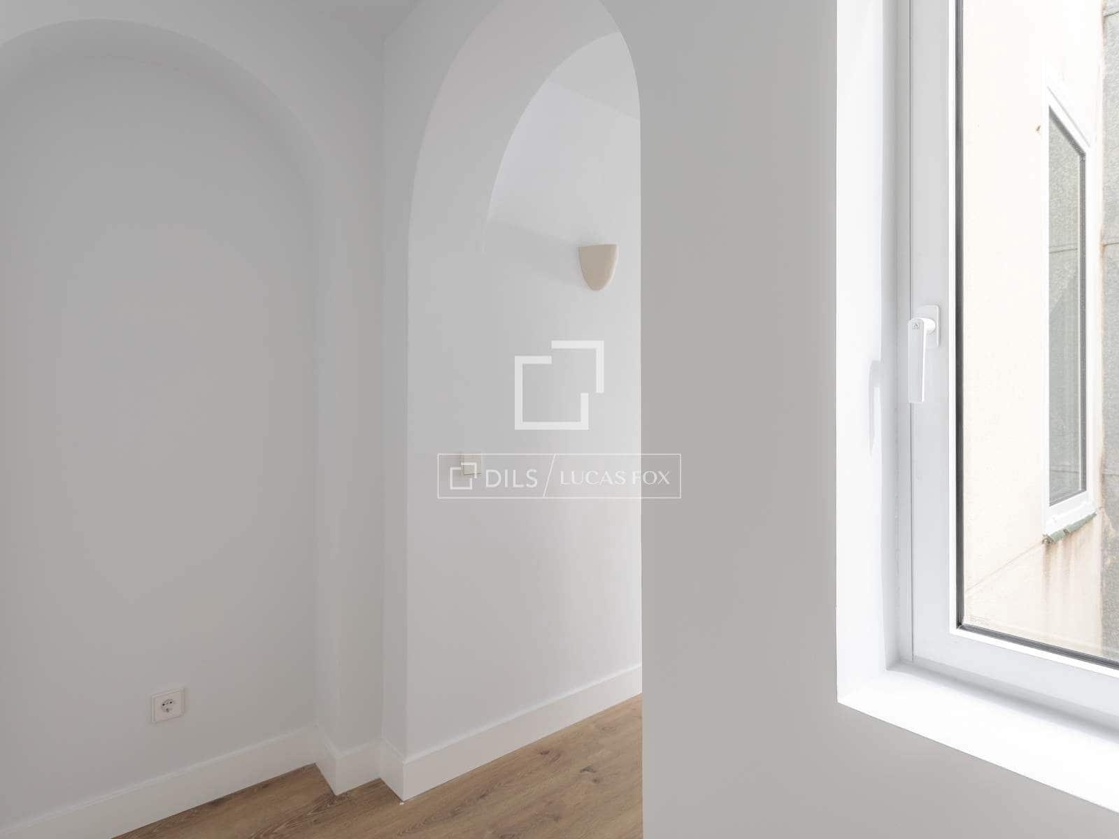 3 bedroom Apartment for rent in Madrid city - € 4,200 (Ref: 9858861)