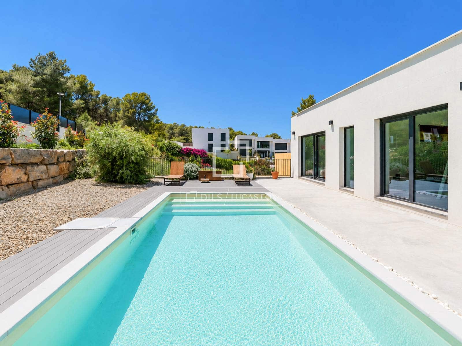 4 bedroom Villa for sale in Sant Pere de Ribes with pool garage - € 1,100,000 (Ref: 9860780)