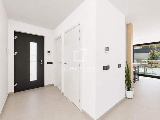 4 bedroom Villa for sale in Sant Pere de Ribes with pool garage - € 1,100,000 (Ref: 9860780)